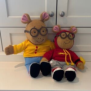 2 Vintage PBS Arthur Plush
